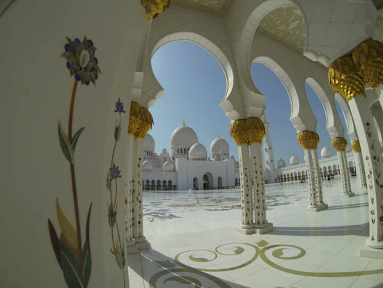 Sheikh Zayed Grand Mosque UAE by Baxter Jackson